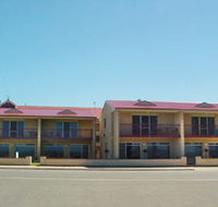 Tumby Bay Hotel Seafront Apartments - Whitsundays Accommodation