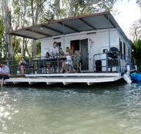 The Murray Dream Self Contained Moored Houseboat - Whitsundays Accommodation