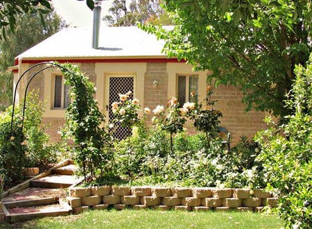 Riesling Trail Cottages - Whitsundays Accommodation 4