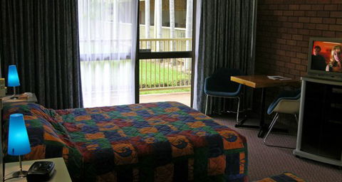 Batchelor Resort - Whitsundays Accommodation 4