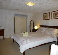 Underground Bed and Breakfast - Whitsundays Accommodation
