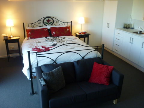 Cleggett Wines - Whitsundays Accommodation 2
