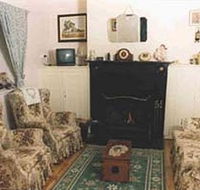 Lavender Cottage Bed And Breakfast Accommodation - Whitsundays Accommodation
