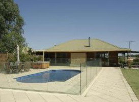 McLaren Ridge 4 - McLaren Ridge Log Cabins - Whitsundays Accommodation 2