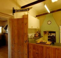Conyngham Cottage - Whitsundays Accommodation