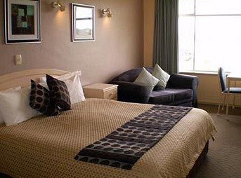 Lake View Motel - Whitsundays Accommodation 10