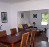 Giants' Table and Cottages - Whitsundays Accommodation