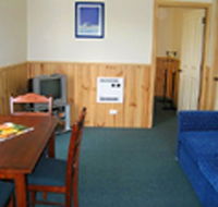 Driftwood Strahan Villas - Whitsundays Accommodation
