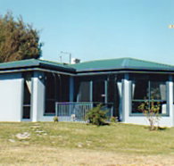 Homelea Accommodation Spa Cottage and Apartments - Whitsundays Accommodation