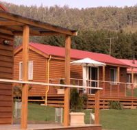 Maydena Country Cabins Accommodation  Alpaca Stud - Whitsundays Accommodation