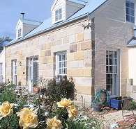 Mulberry Cottage Unique BB and Grannie Rhodes Cultural Heritage Shows - Whitsundays Accommodation