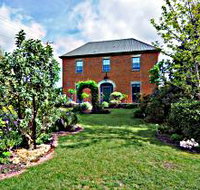 Mrs Currie's House BB - Whitsundays Accommodation