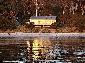 White Beach TAS Whitsundays Accommodation