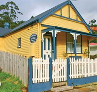 Comstock Cottage - Whitsundays Accommodation