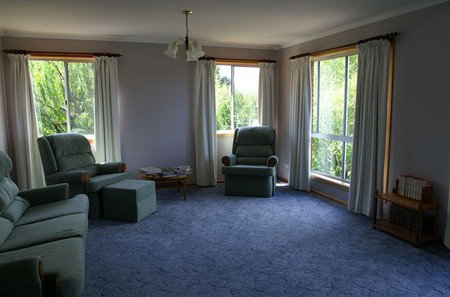 Three Hut Point Waterfront Accommodation - Whitsundays Accommodation 4