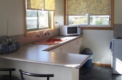 Gum Nut Cottage - Whitsundays Accommodation 3