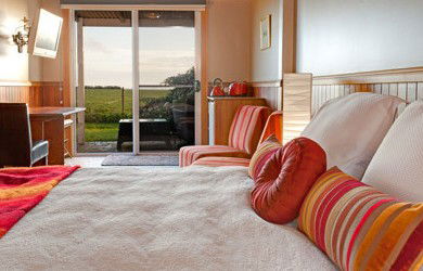 Old Cable Station Colonial Retreat - Whitsundays Accommodation 3