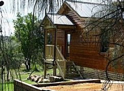 Coal Valley Cottage - Whitsundays Accommodation 2