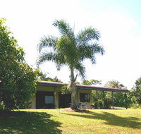 Daintree Mountain View Retreat and Vanilla Beans - Whitsundays Accommodation