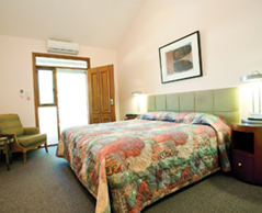 Gundaroo Colonial Inn - Whitsundays Accommodation 0