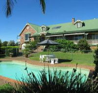 The Lodge - Far Meadow - Whitsundays Accommodation