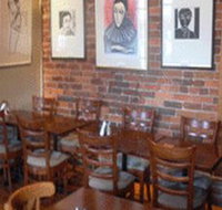 Berry Hotel - Whitsundays Accommodation