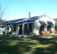 Hillcrest Cottage - Whitsundays Accommodation