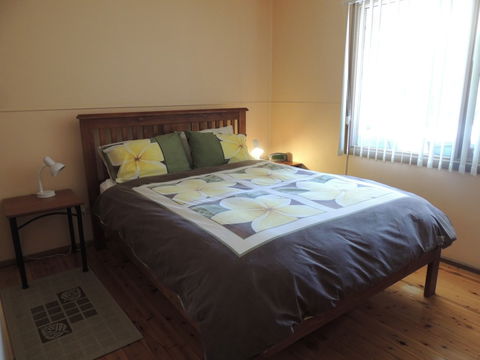 A Paradise Bungalow Waterfront - Whitsundays Accommodation 2