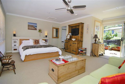 The Nature Lodge - Whitsundays Accommodation 0