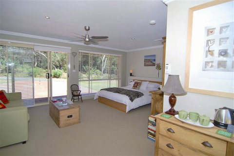 The Nature Lodge - Whitsundays Accommodation 1