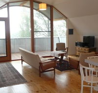 Surveyor's Hill Bed and Breakfast - Whitsundays Accommodation