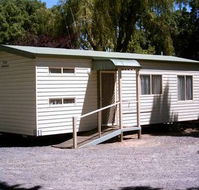 Castlemaine Central Cabin  Van Park - Whitsundays Accommodation