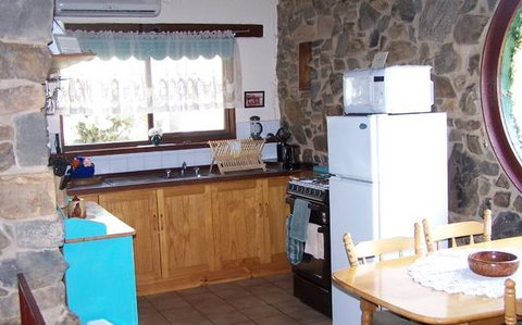 Nuggetty Cottage - Whitsundays Accommodation 1