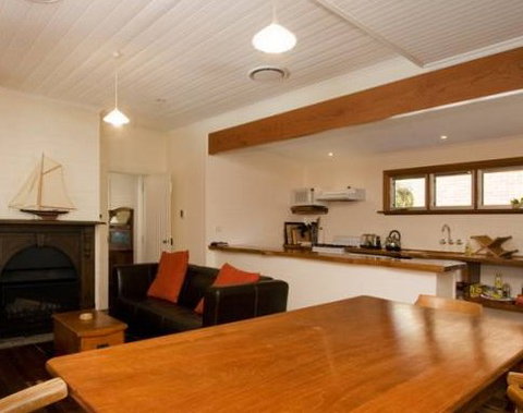 The Cottage - Berry - Whitsundays Accommodation 3