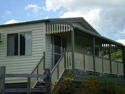 Halls Country Cottages - Whitsundays Accommodation 0
