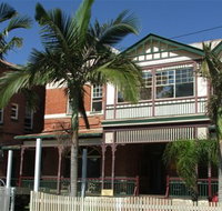 Maclean Hotel - Whitsundays Accommodation