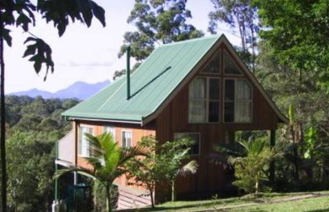 Calurla Chalets And Cottages - Whitsundays Accommodation 5