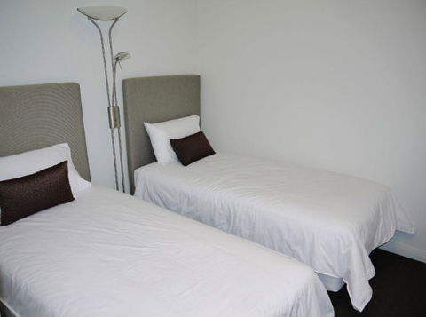 Silver Earth Accommodation - Whitsundays Accommodation 1