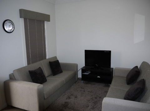 Silver Earth Accommodation - Whitsundays Accommodation 2