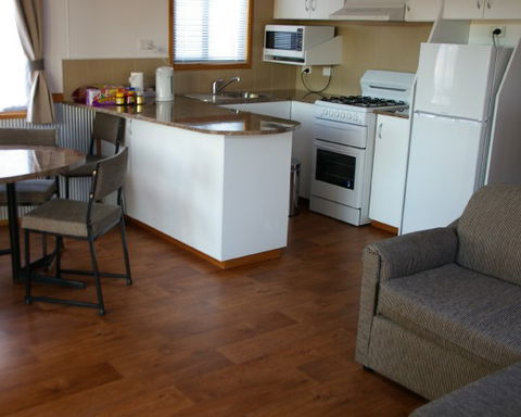 Broken Hill Tourist Park - Whitsundays Accommodation 1