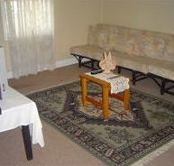 Coras Gypsum Cottage - Whitsundays Accommodation