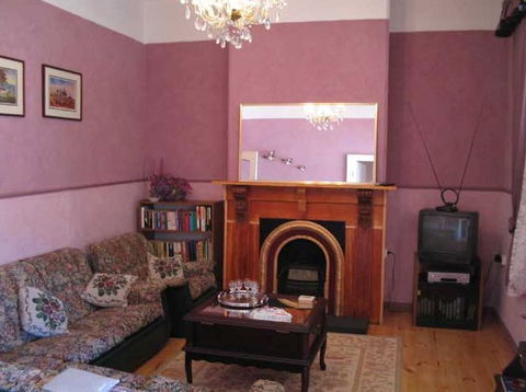 Lavender And Lace Cottage - Whitsundays Accommodation 1