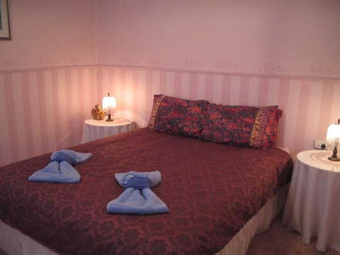 Lavender And Lace Cottage - Whitsundays Accommodation 2