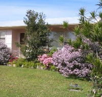 Maeville Cottage - Whitsundays Accommodation