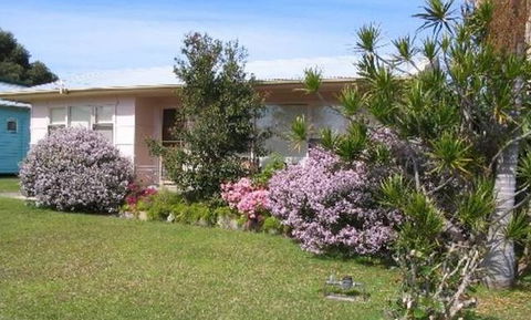 Maeville Cottage - Whitsundays Accommodation 0