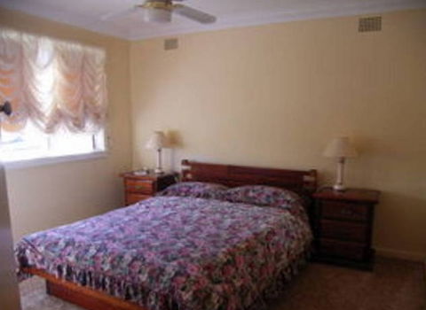 Maeville Cottage - Whitsundays Accommodation 1