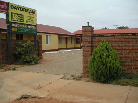 Daydream Motel - Whitsundays Accommodation 2