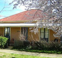 Cooma Cottage - Accommodation - Whitsundays Accommodation