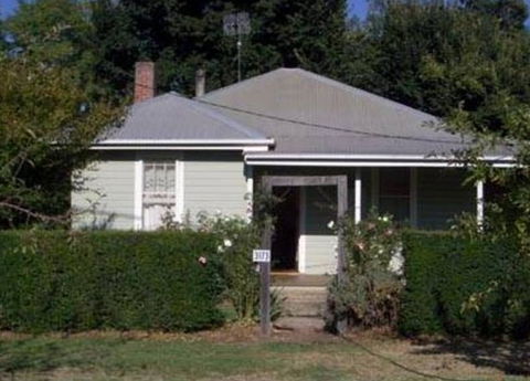 Honeysuckle Cottage Jingellic - Whitsundays Accommodation 0