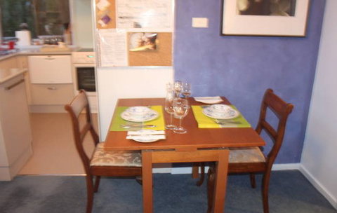 Clyde Cottage - Whitsundays Accommodation 1